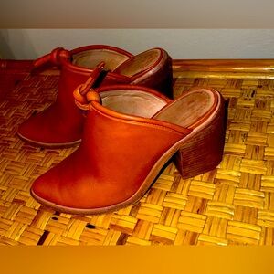WAL & PAI Doty Bojo Genuine Leather Stacked Heel Mules, Size 39 EU/8.5 US